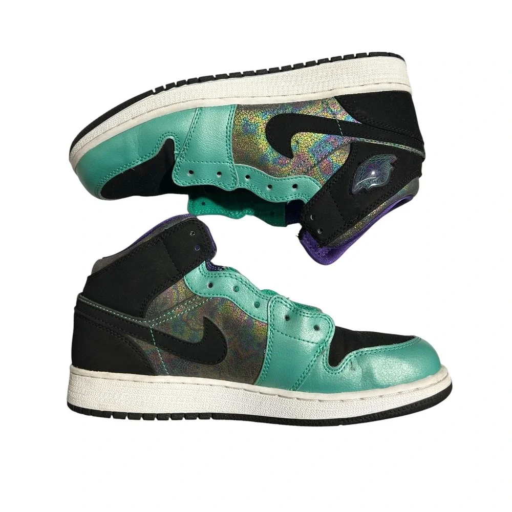 Jordan 1 Mid‎ Atomic Teal Ultraviolet Iridescent 555112-309 Mens 6Y Kids Shoes